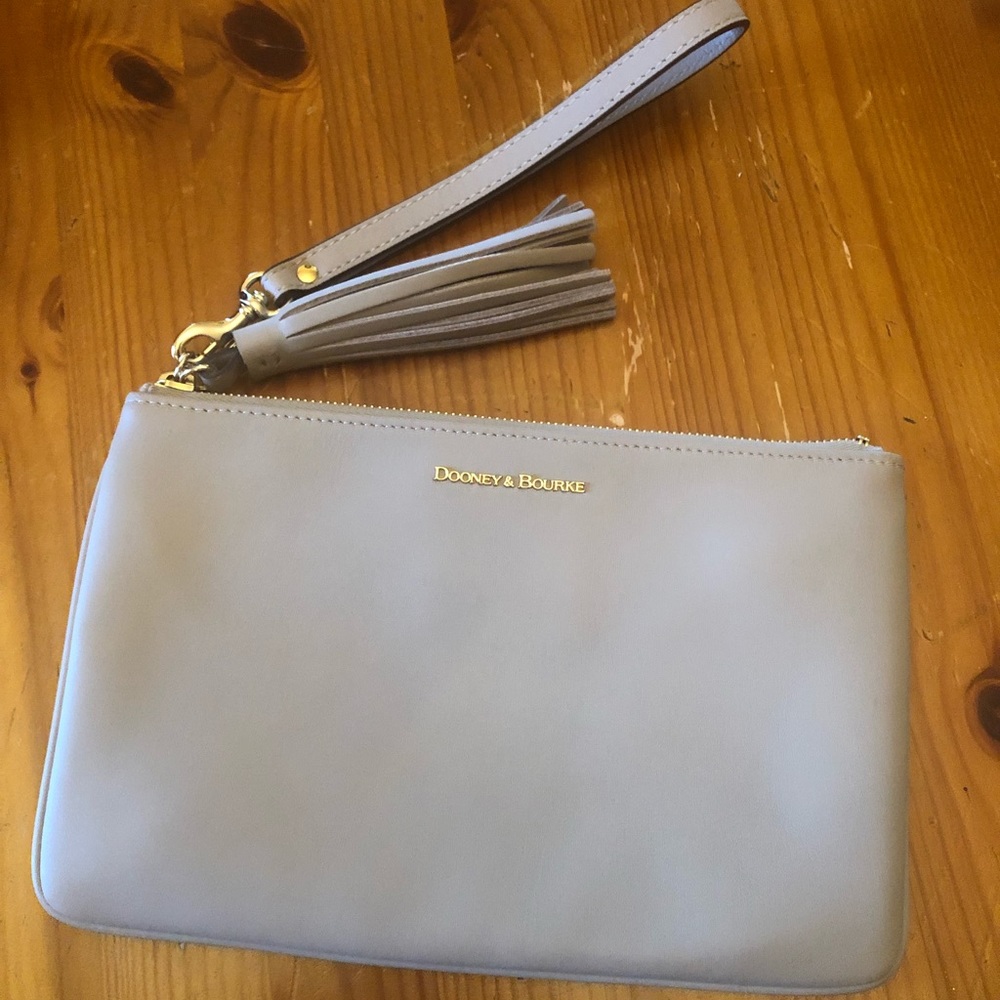 Dooney & Bourke Oyster leather wristlet - NEW